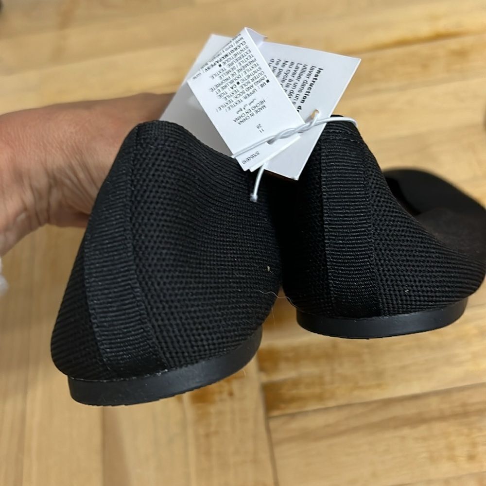 Old Navy woven flats, size 11. - Picture 5 of 5
